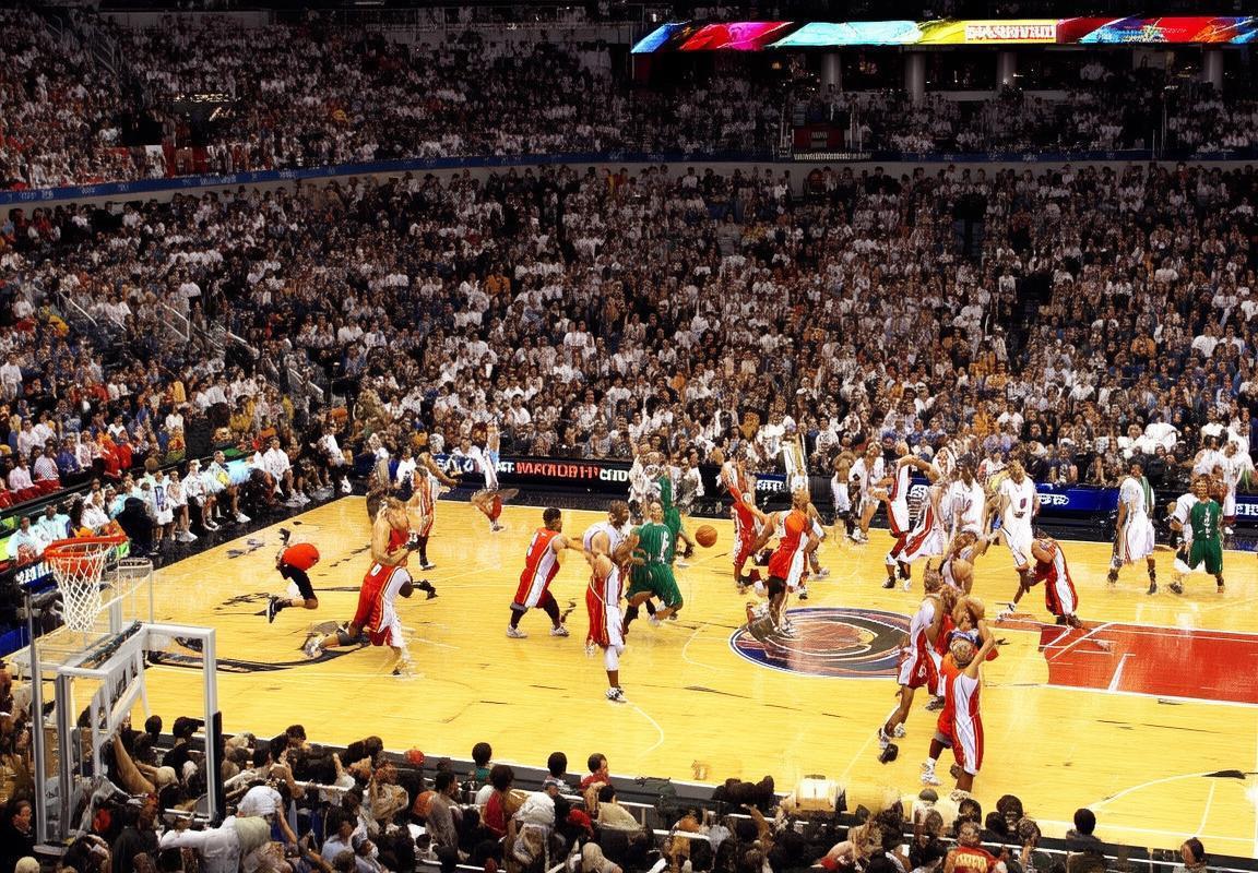 2011年NBA经典对决：迈阿密热火三巨头对阵金州勇士水花兄弟(图4)